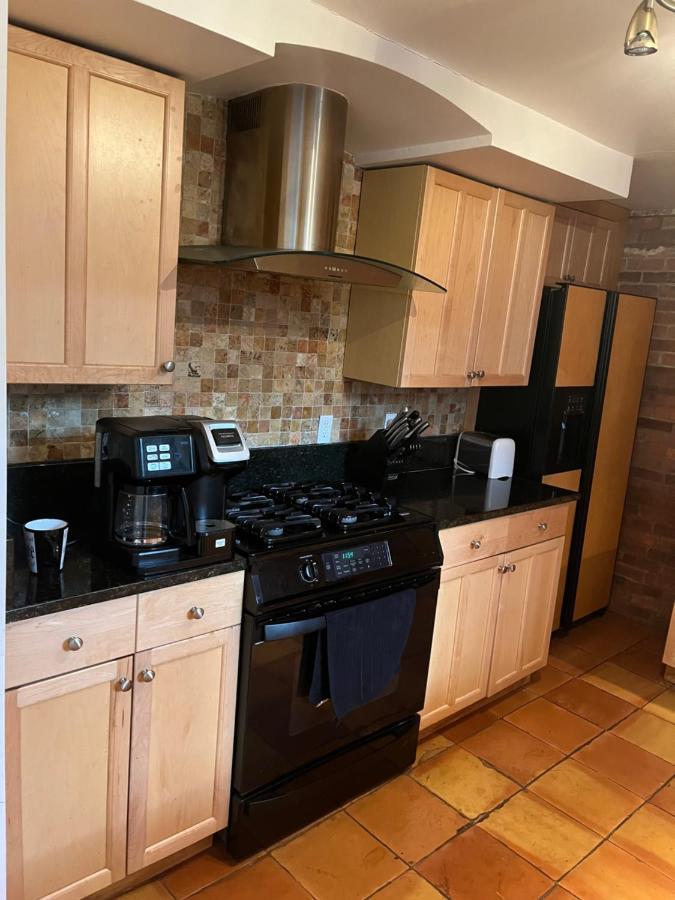 Full Loft-Style Apartment Near Omni New Haven Extérieur photo
