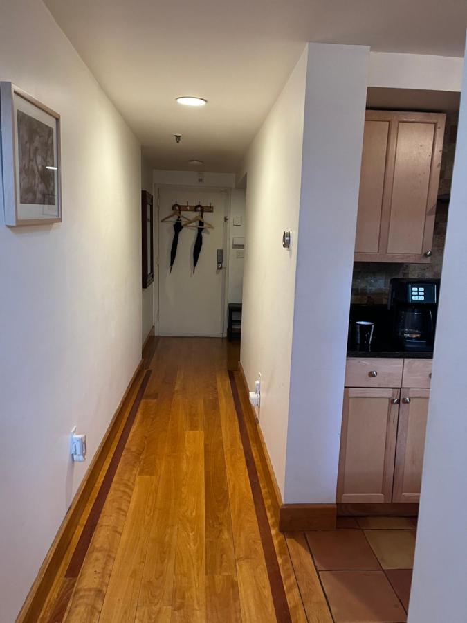 Full Loft-Style Apartment Near Omni New Haven Extérieur photo